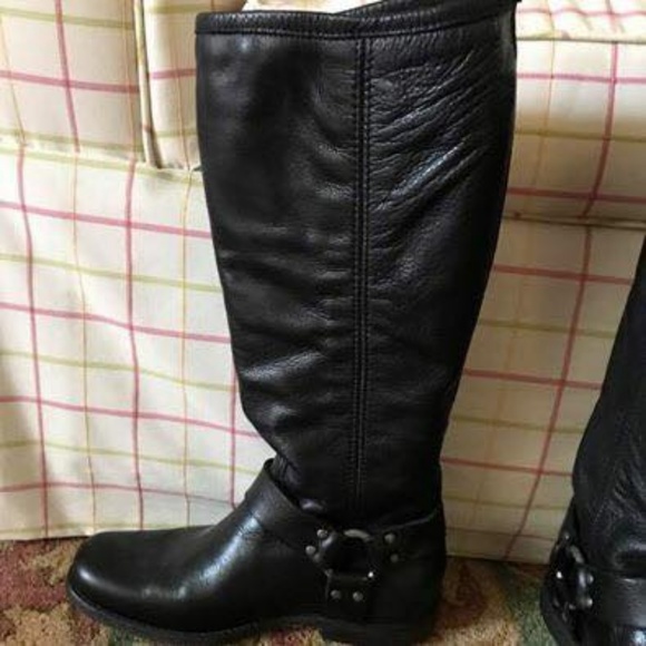 Women's 7.5 Black Frye Boots - Picture 2 of 2
